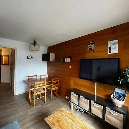 1800 Proche Parking Apartment *