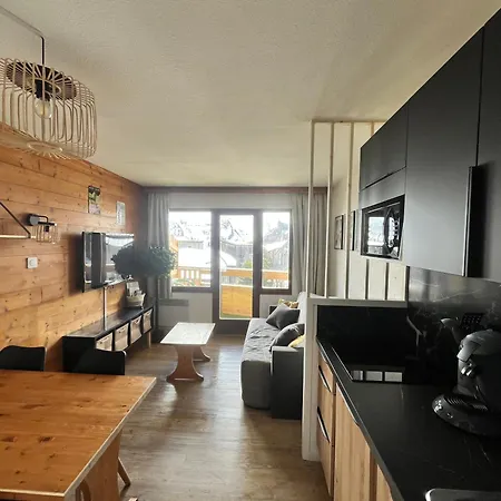 1800 Proche Parking Apartment
